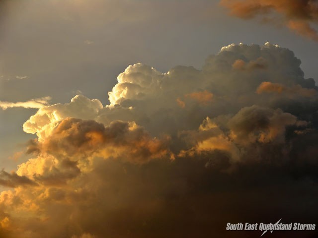 Powerful updrafts in the sunset
