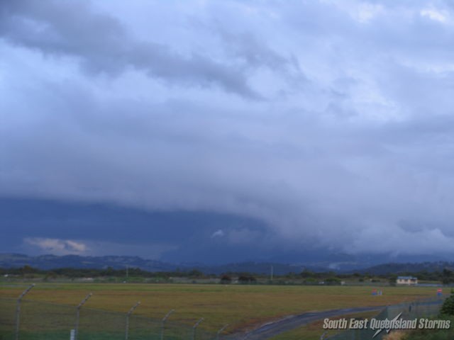 Curved inflow, Coolangatta Airport