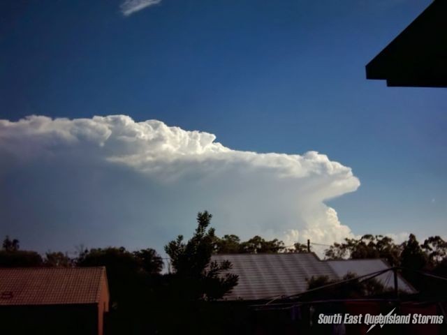 Thunderstorm becomes severe and exhibits massive backshear and overshoot