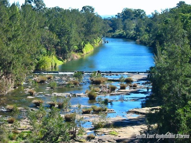 Small weir, south of Tweed Heads
