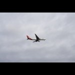 Qantas coming into land whilst driving over the Gateway in Brisbane