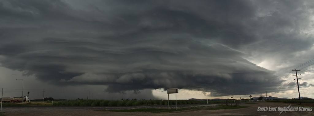 Incredible panorama of the supercell structure that produced 4-5cm hail at Walkerston